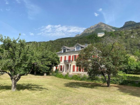 Magnifique appartement 8 couchages dans villa historique